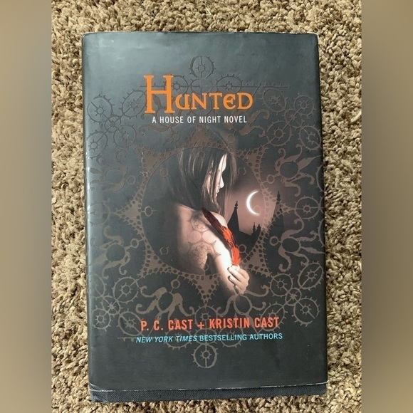 Hunted A House of Night Novel by P.C.Cast & Kristin Cast Hard Cover Book - Picture 1 of 3